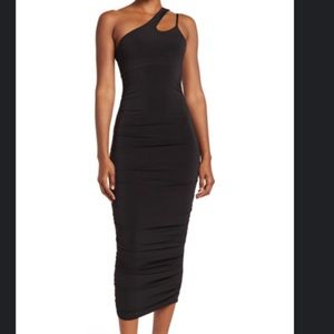 Black Dress. The fashion poet ruched dress.
